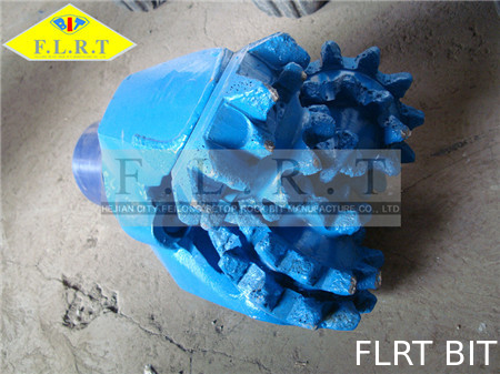 Buon prezzo Scalpello a rulli 5 7/a 8 pollici del carburo di tungsteno TCI - a 36 pollici per acqua freatica in linea