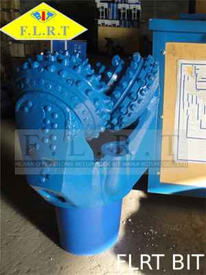 Buon prezzo tagliente del pozzo di petrolio del pezzo/di cono del rullo di 311.2mm FSA537G per formazione semidura in linea